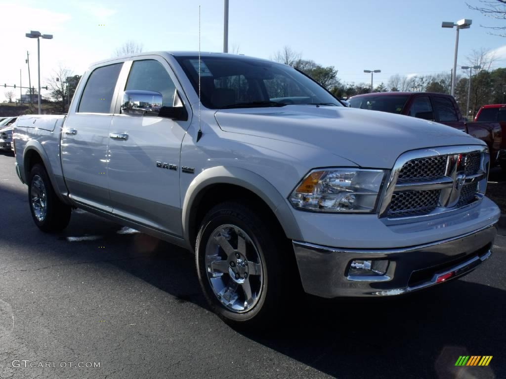 2010 Ram 1500 Laramie Crew Cab - Stone White / Light Pebble Beige/Bark Brown photo #4