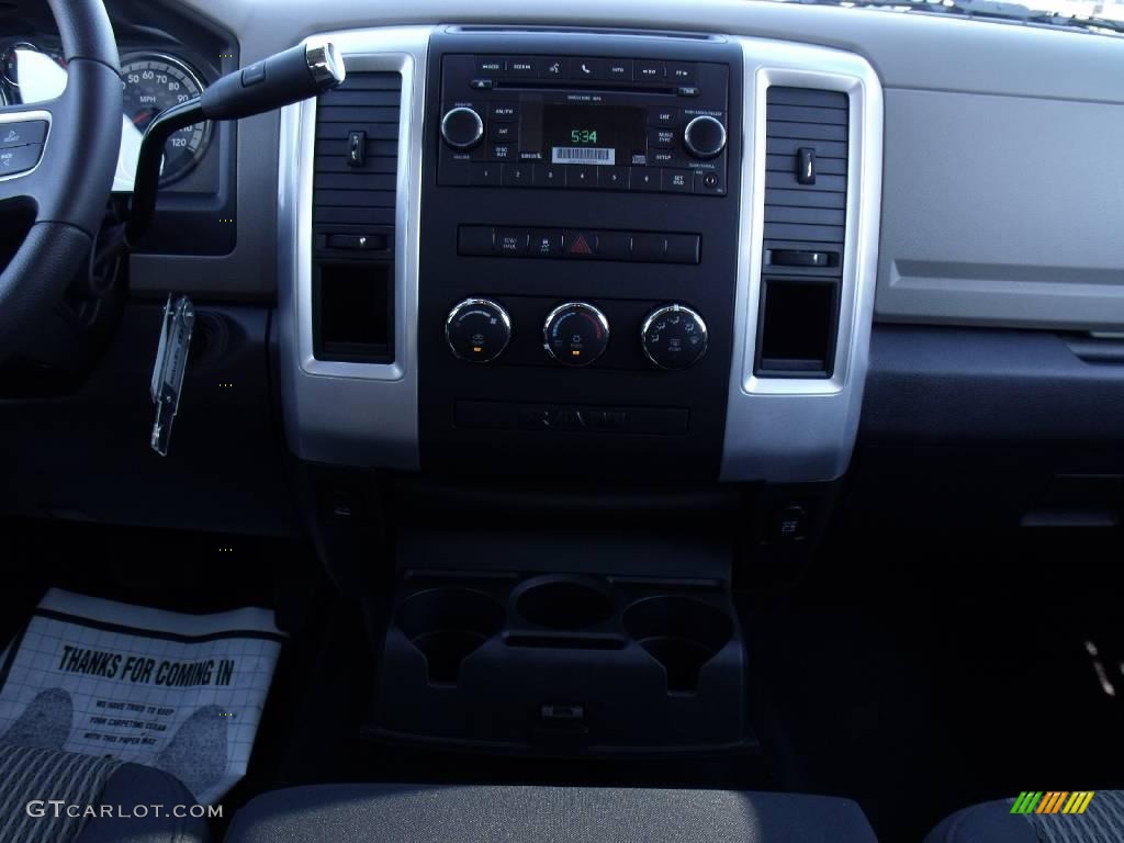 2010 Ram 1500 SLT Crew Cab - Stone White / Dark Slate/Medium Graystone photo #11