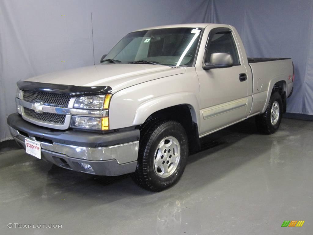 2004 Silverado 1500 Z71 Regular Cab 4x4 - Sandstone Metallic / Dark Charcoal photo #1