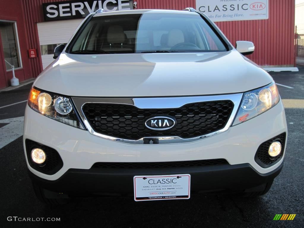 2011 Sorento EX - Snow White Pearl / Beige photo #5