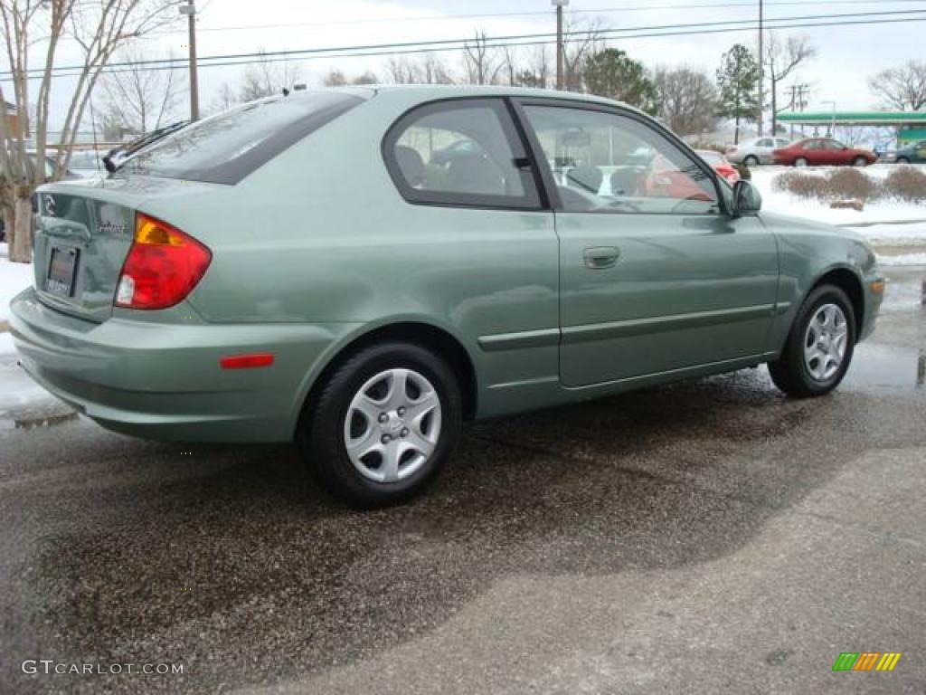 2003 Accent GL Coupe - Quartz Green Metallic / Beige photo #6