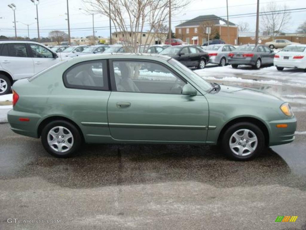 2003 Accent GL Coupe - Quartz Green Metallic / Beige photo #7