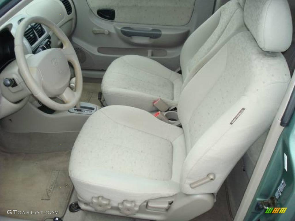 2003 Accent GL Coupe - Quartz Green Metallic / Beige photo #10