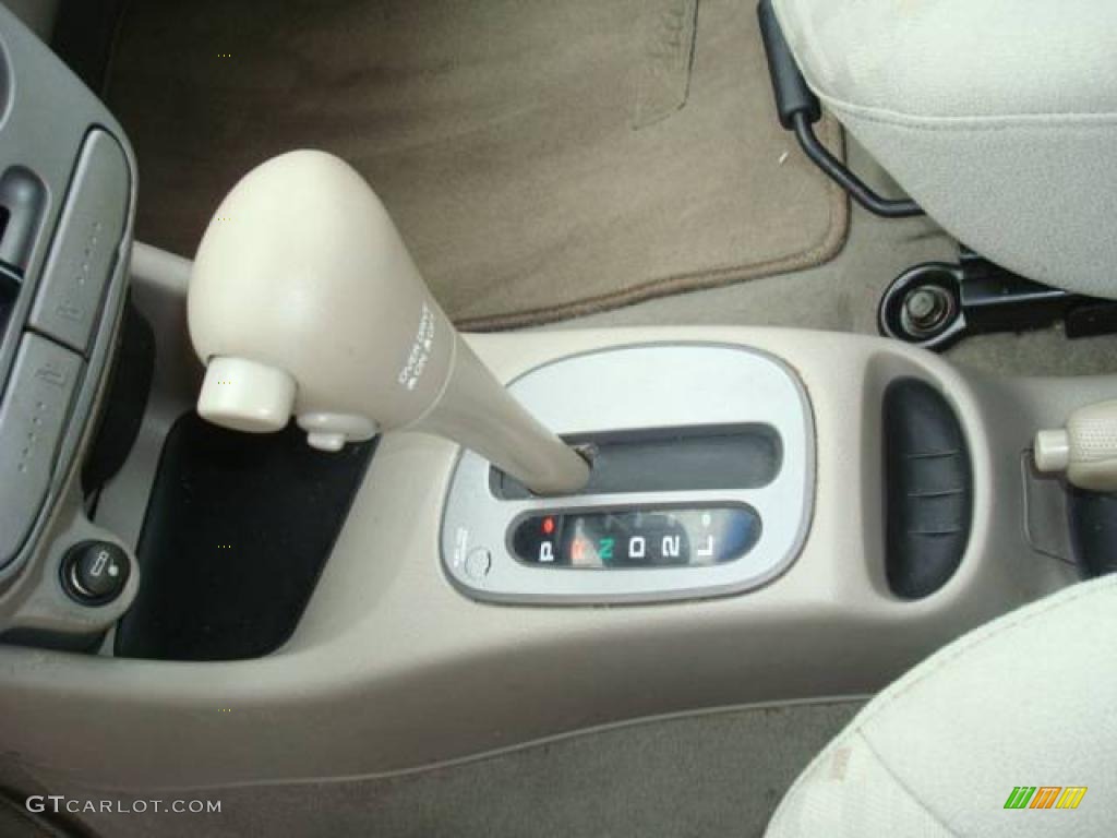 2003 Accent GL Coupe - Quartz Green Metallic / Beige photo #16