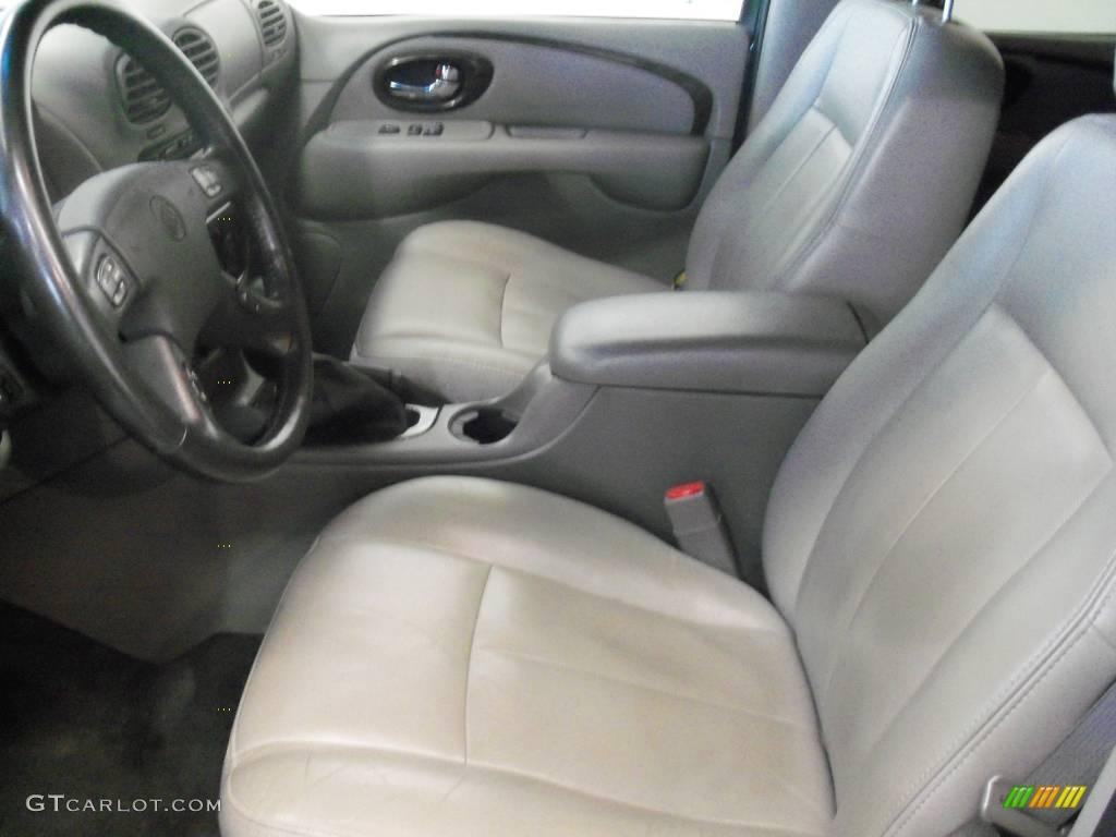 2004 Rainier CXL AWD - Indigo Blue Metallic / Light Cashmere photo #2