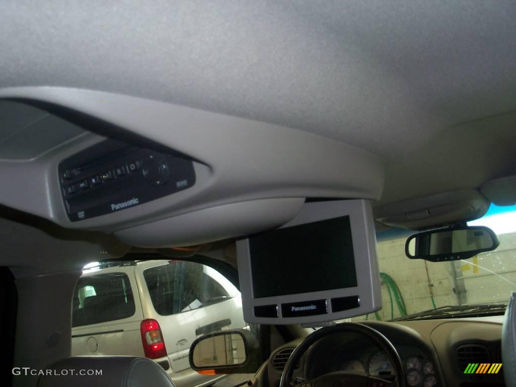 2004 Rainier CXL AWD - Indigo Blue Metallic / Light Cashmere photo #4