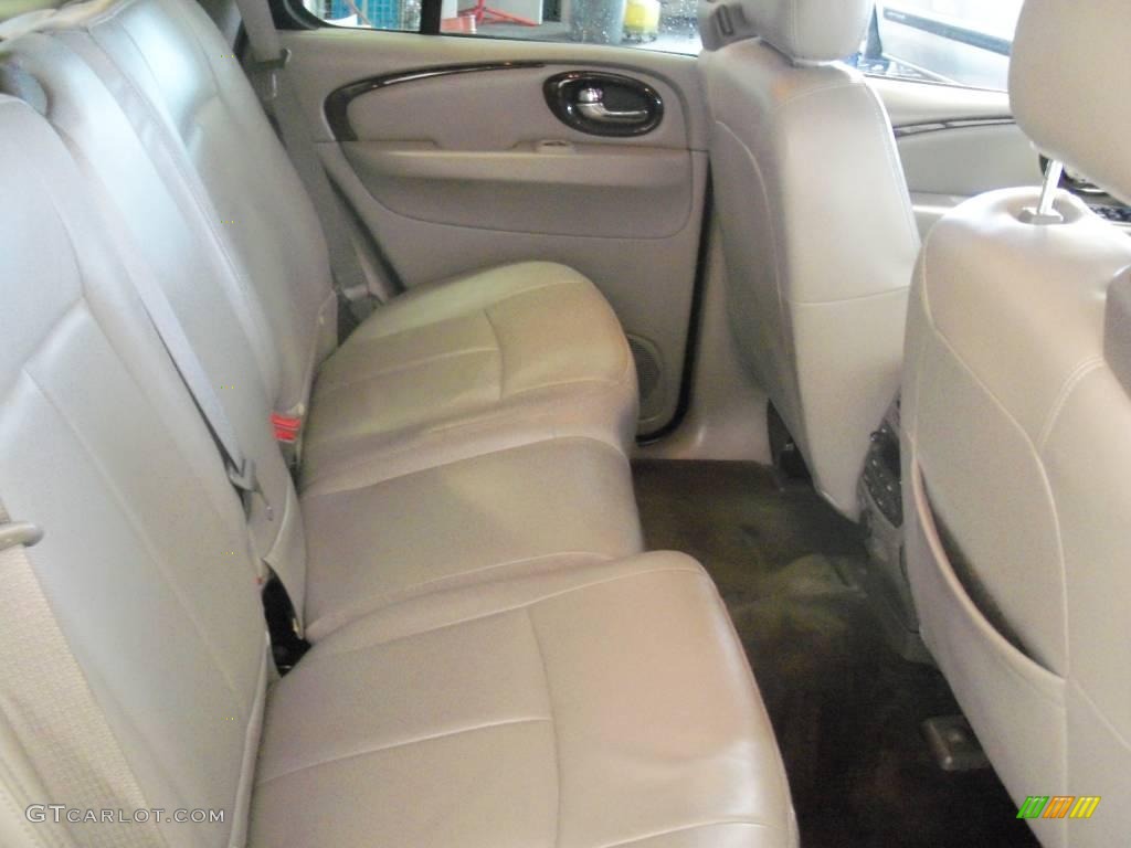 2004 Rainier CXL AWD - Indigo Blue Metallic / Light Cashmere photo #23