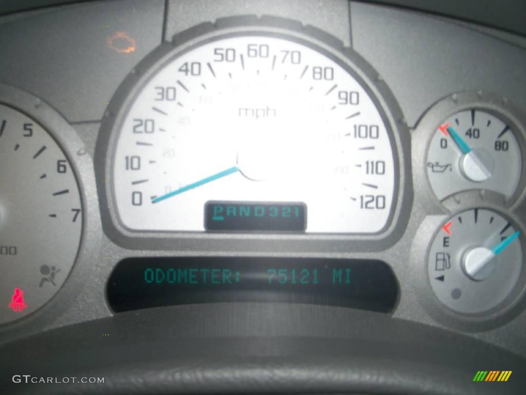 2004 Rainier CXL AWD - Indigo Blue Metallic / Light Cashmere photo #31