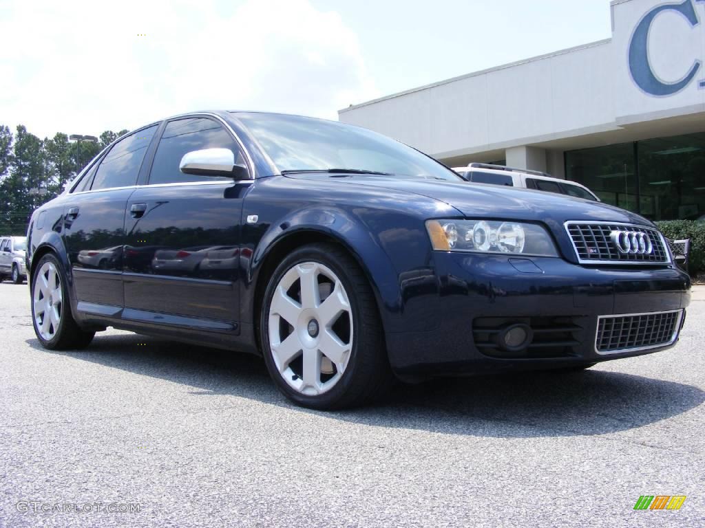 2004 S4 4.2 quattro Sedan - Moro Blue Pearl Effect / Black/Blue photo #2