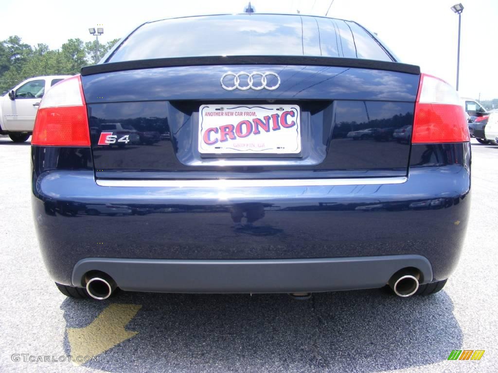 2004 S4 4.2 quattro Sedan - Moro Blue Pearl Effect / Black/Blue photo #7