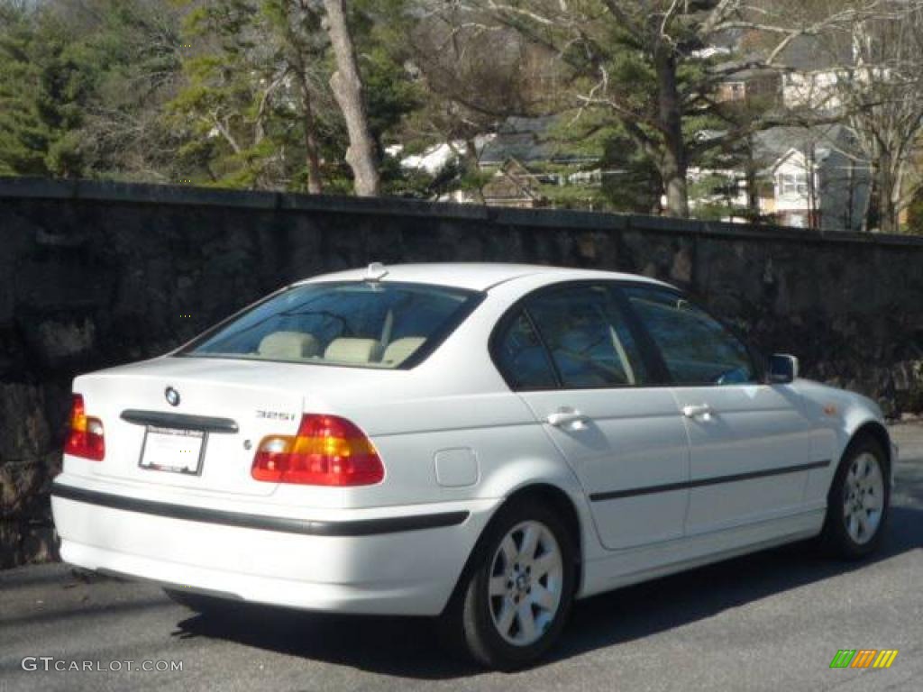 2005 3 Series 325i Sedan - Alpine White / Sand photo #2