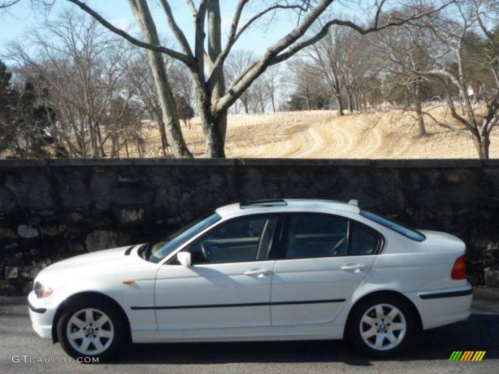 2005 3 Series 325i Sedan - Alpine White / Sand photo #4