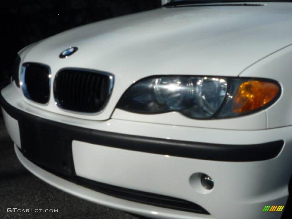 2005 3 Series 325i Sedan - Alpine White / Sand photo #11