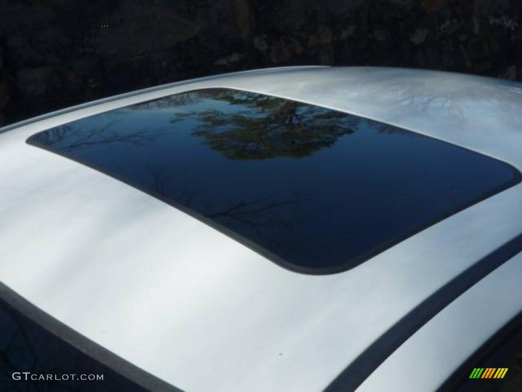 2005 3 Series 325i Sedan - Alpine White / Sand photo #14