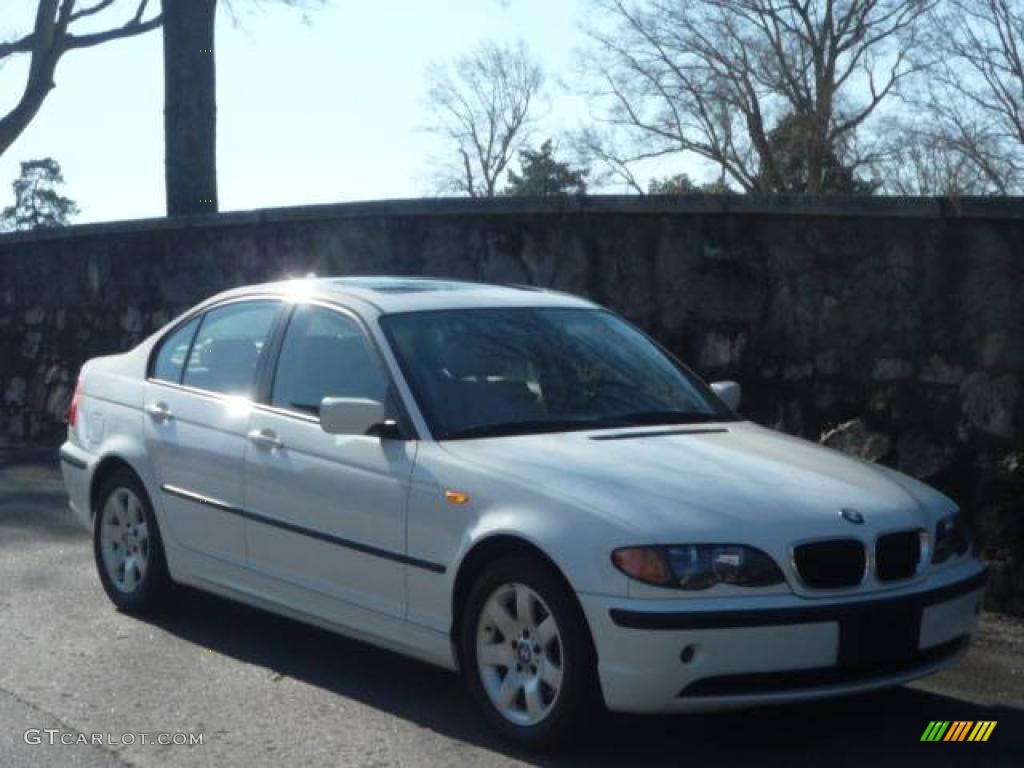 2005 3 Series 325i Sedan - Alpine White / Sand photo #19