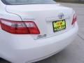 Super White - Camry LE Photo No. 19