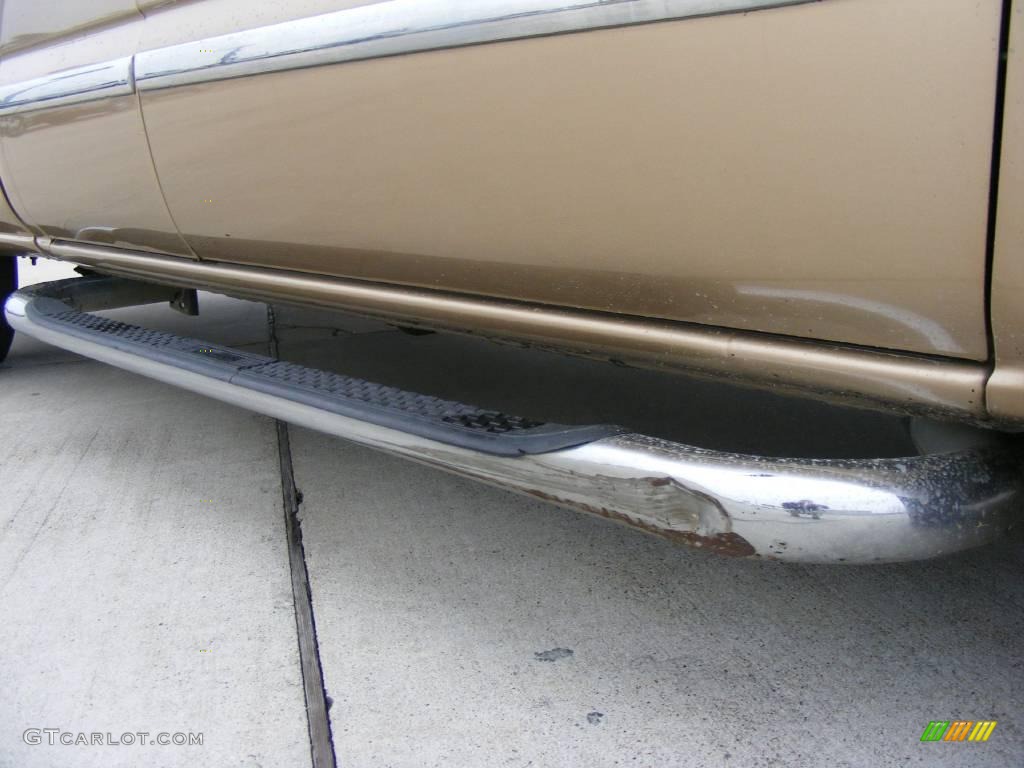 2001 Sierra 1500 SLE Extended Cab - Topaz Gold Metallic / Neutral photo #18