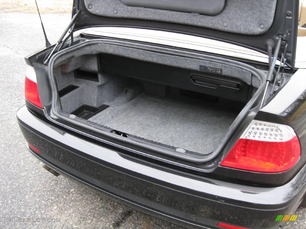 2004 3 Series 325i Convertible - Jet Black / Sand photo #17
