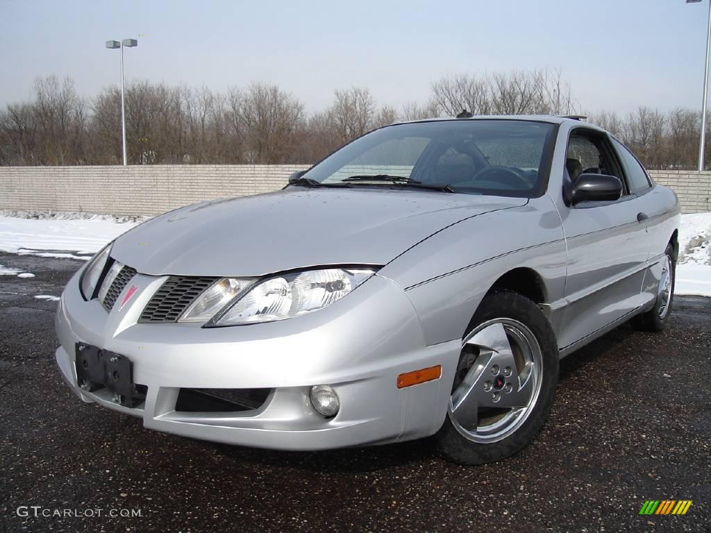 Ultra Silver Metallic Pontiac Sunfire