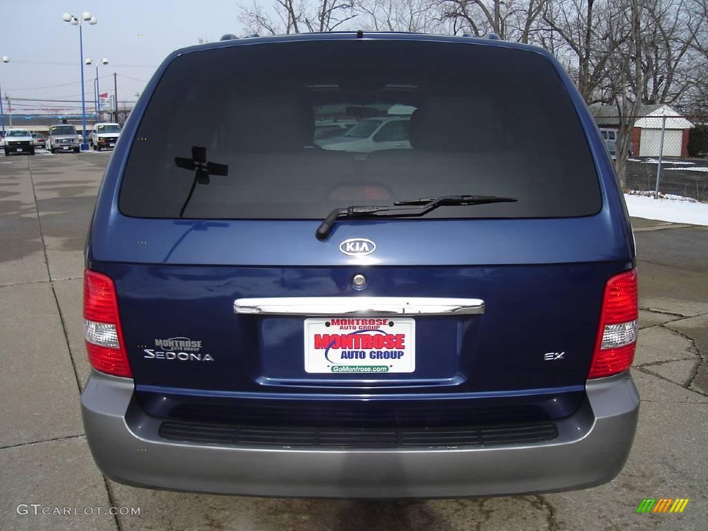 2004 Sedona EX - Imperial Blue / Gray photo #4