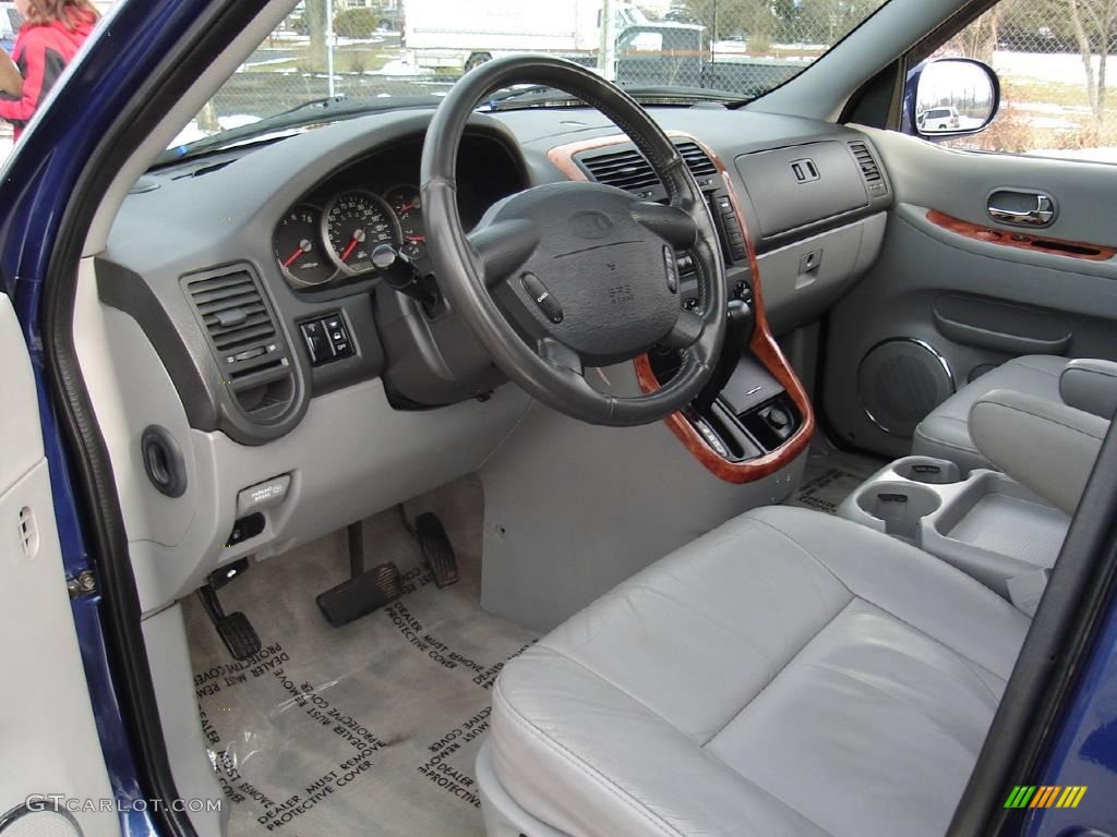 2004 Sedona EX - Imperial Blue / Gray photo #25