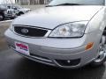 2005 CD Silver Metallic Ford Focus ZX5 SES Hatchback  photo #9