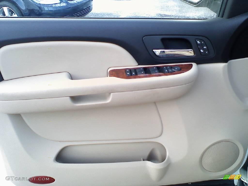 2007 Tahoe LT 4x4 - Summit White / Light Cashmere/Ebony photo #13