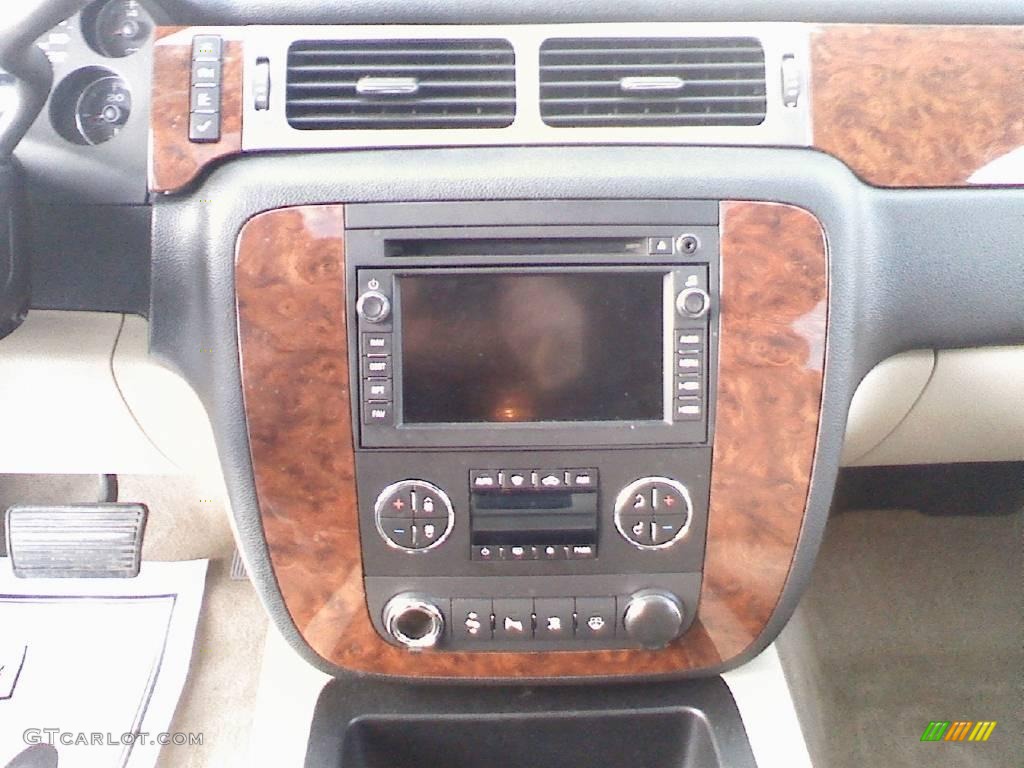 2007 Tahoe LT 4x4 - Summit White / Light Cashmere/Ebony photo #15