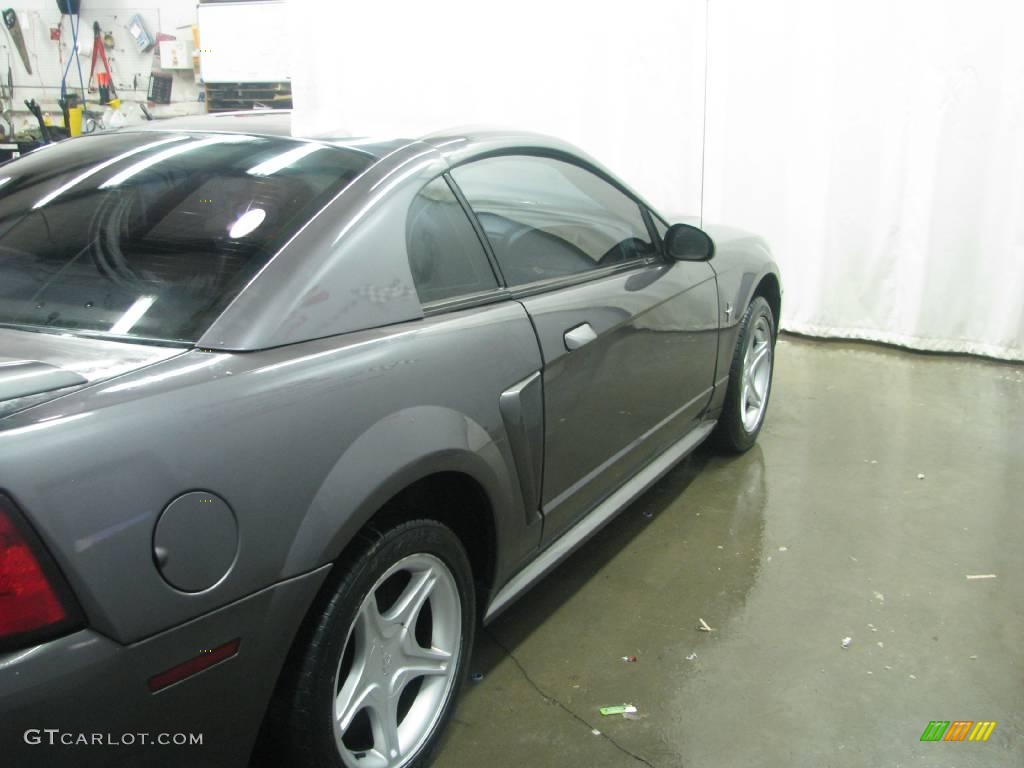 2003 Mustang V6 Coupe - Dark Shadow Grey Metallic / Medium Graphite photo #9