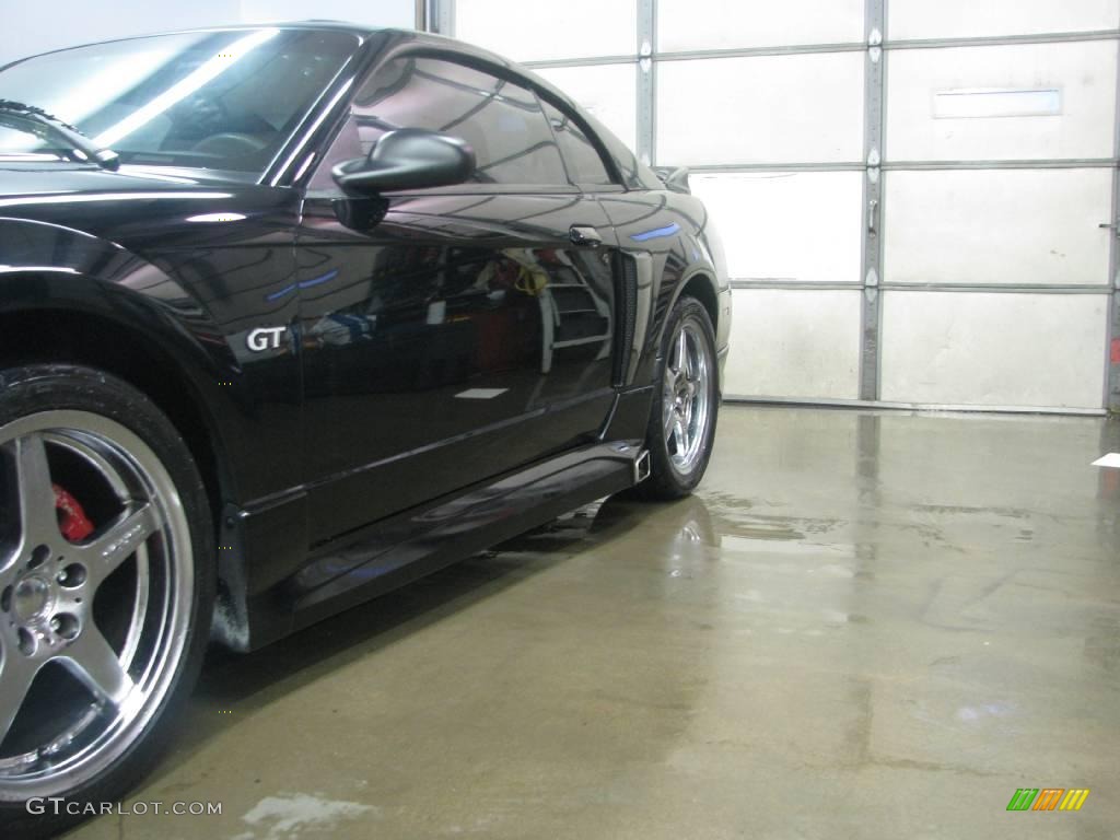 2001 Mustang Roush Stage 1 Coupe - Black / Dark Charcoal photo #14