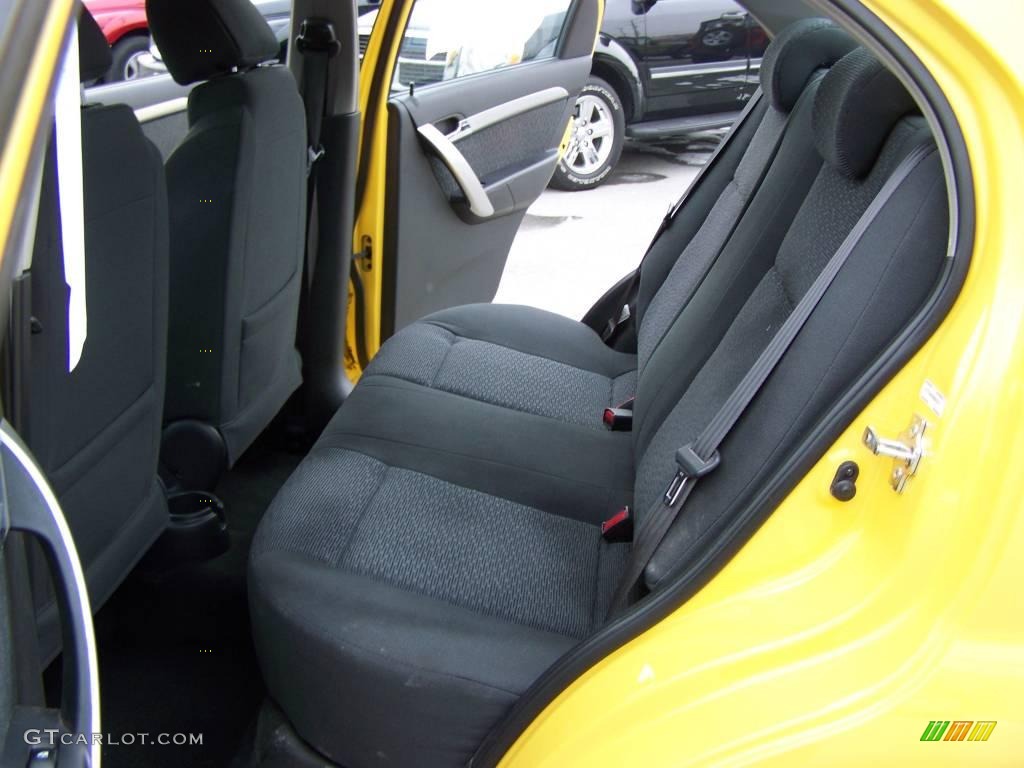 2009 Aveo LT Sedan - Summer Yellow / Charcoal photo #11