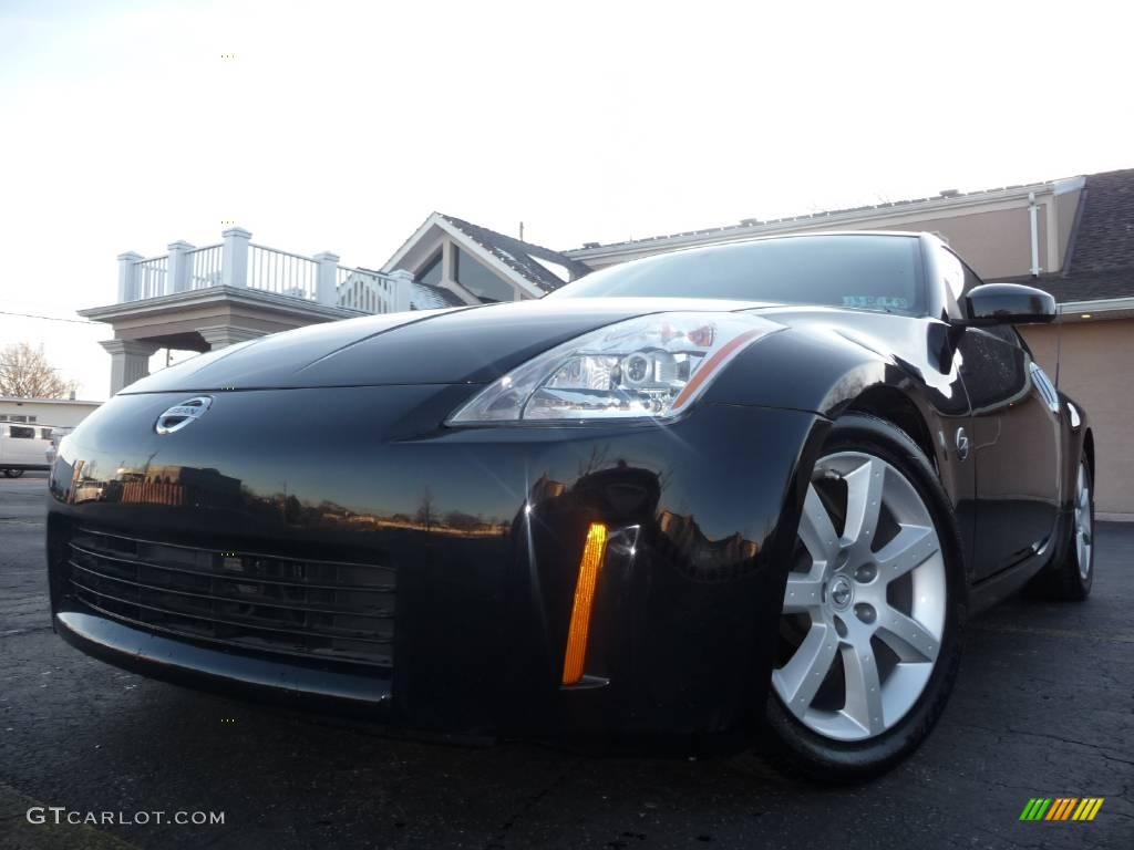 2005 350Z Touring Coupe - Super Black / Charcoal photo #10