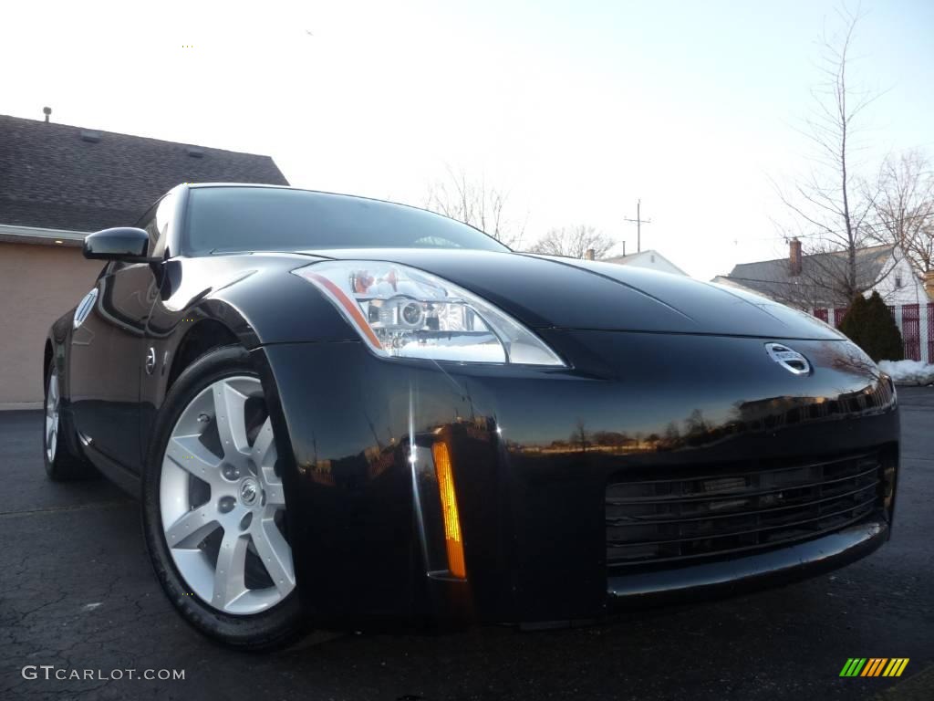 2005 350Z Touring Coupe - Super Black / Charcoal photo #11