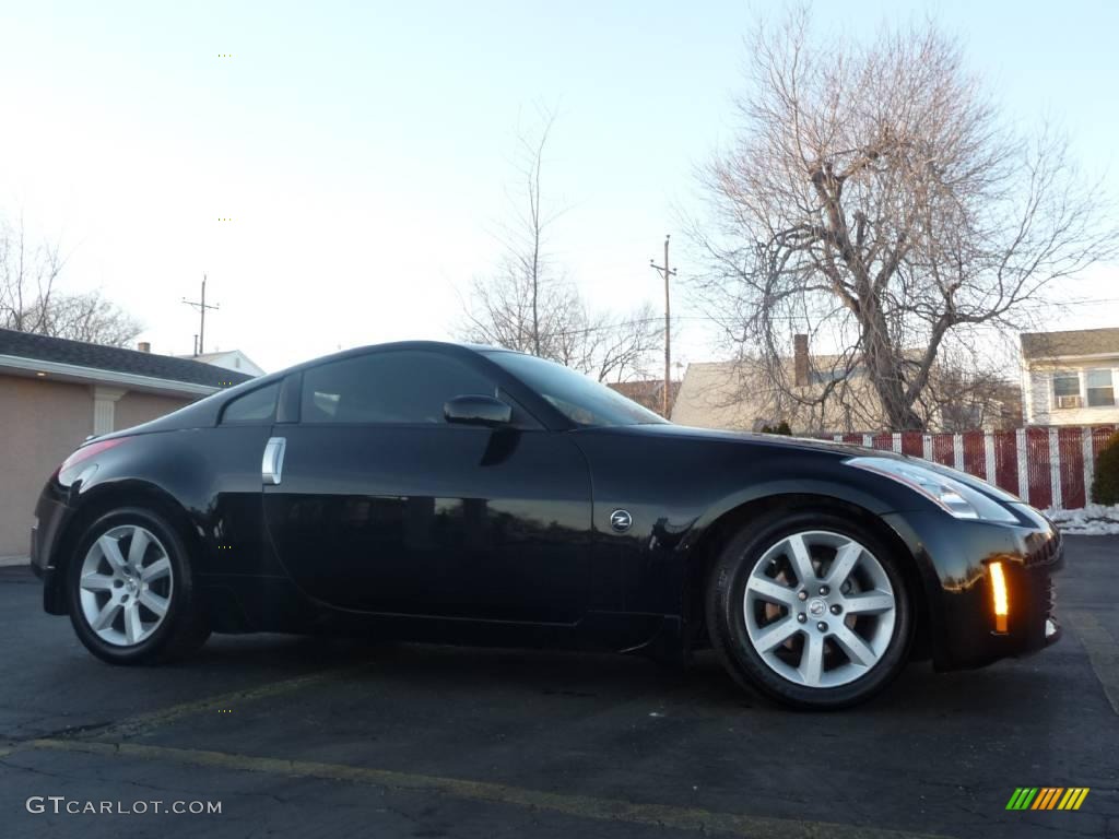 2005 350Z Touring Coupe - Super Black / Charcoal photo #13