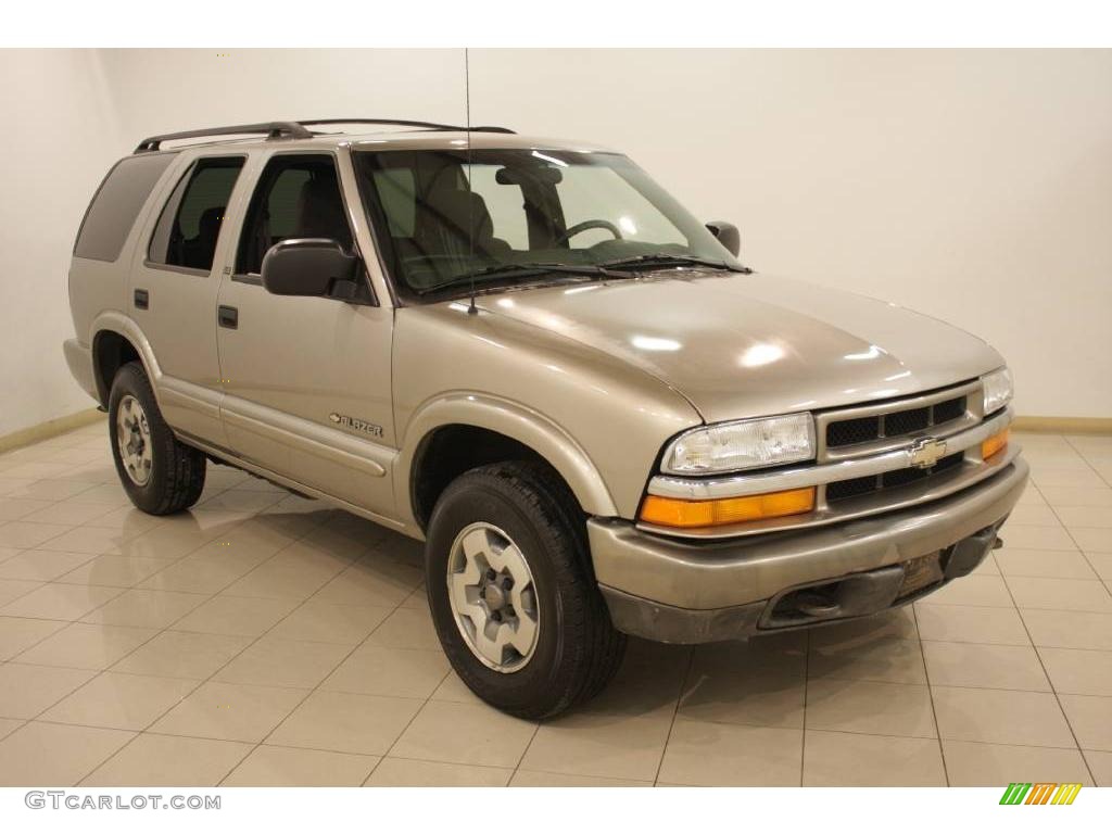 2002 Blazer LS 4x4 - Light Pewter Metallic / Graphite photo #1