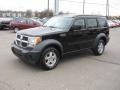 Black - Nitro SXT 4x4 Photo No. 2