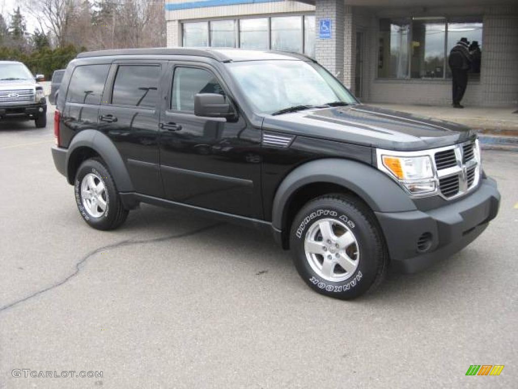 2007 Nitro SXT 4x4 - Black / Dark Slate Gray photo #6