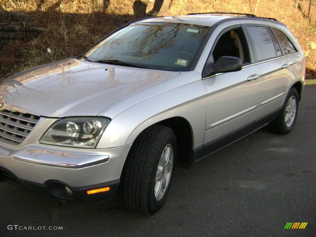 Bright Silver Metallic Chrysler Pacifica