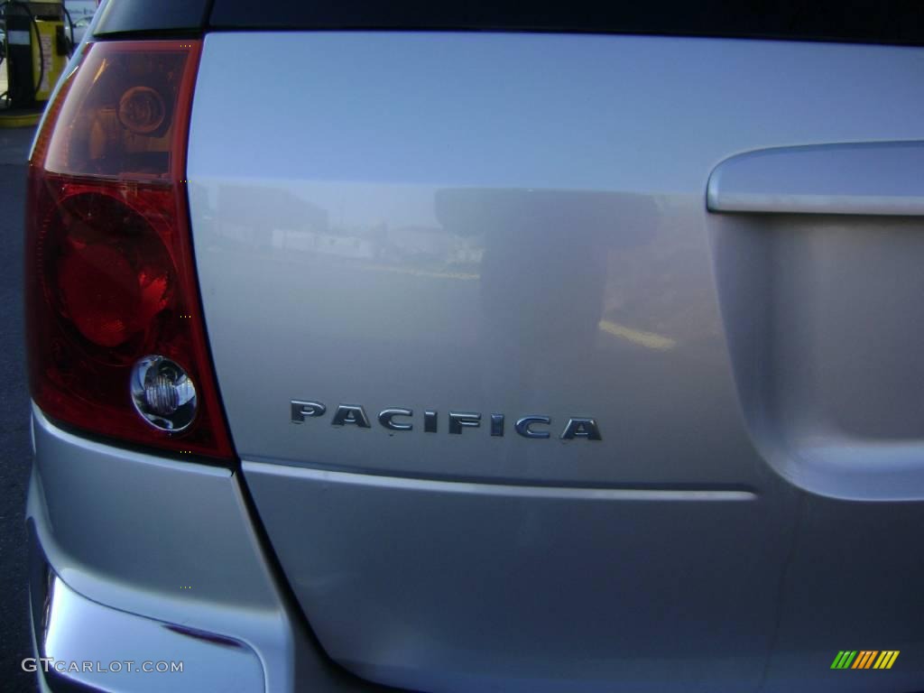 2004 Pacifica  - Bright Silver Metallic / Dark Slate Gray photo #5