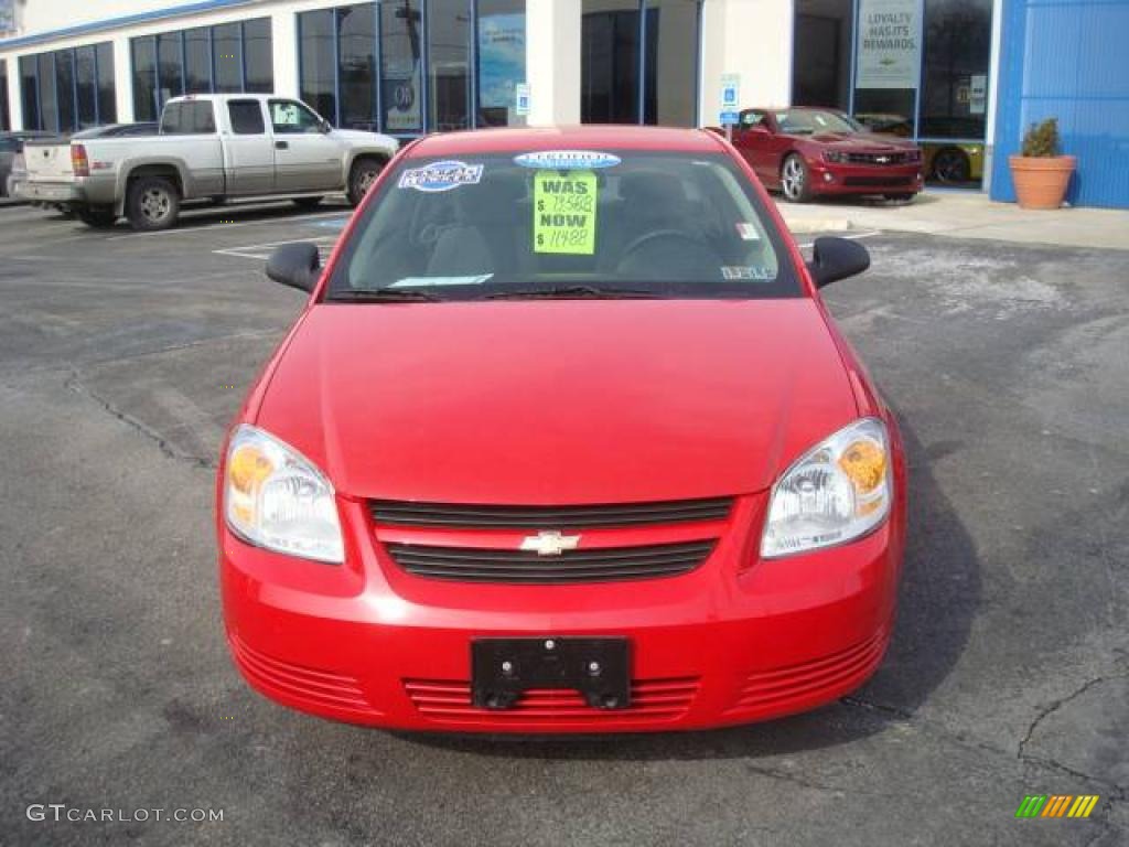 2007 Cobalt LS Coupe - Victory Red / Gray photo #8