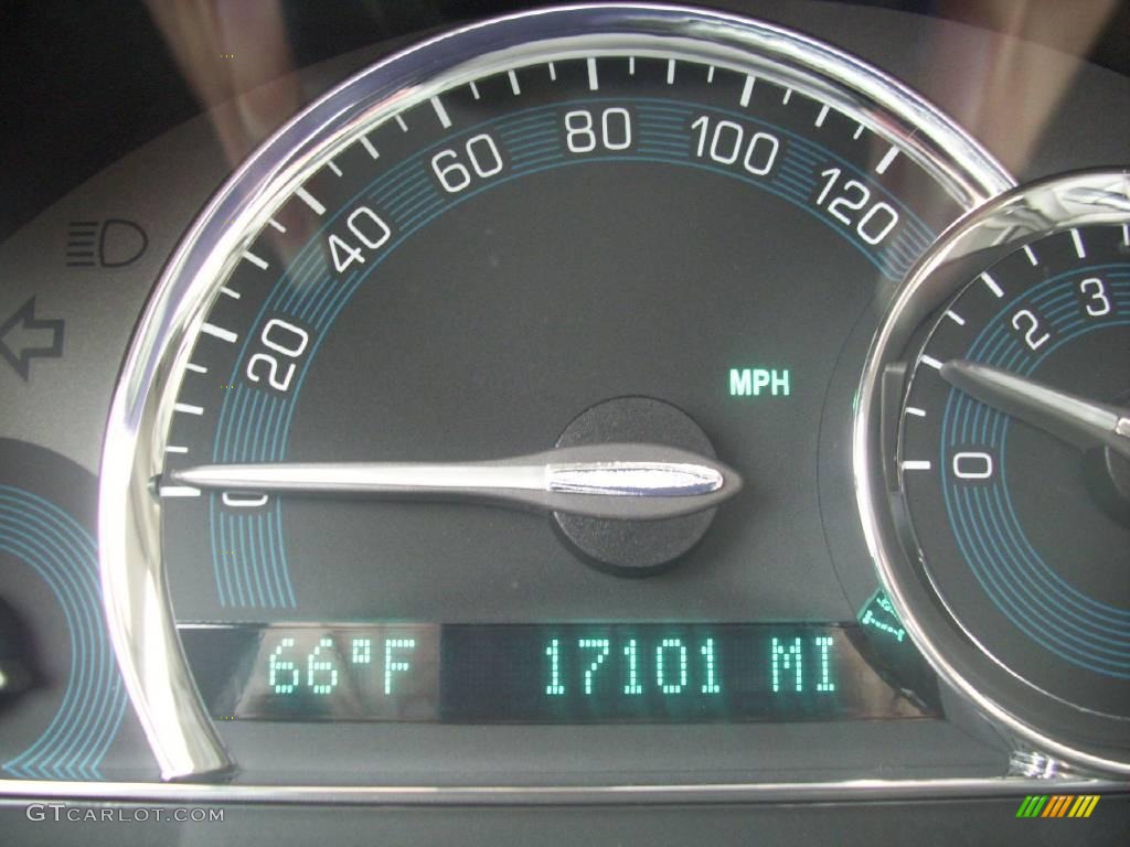 2009 HHR LT - Summit White / Gray photo #4