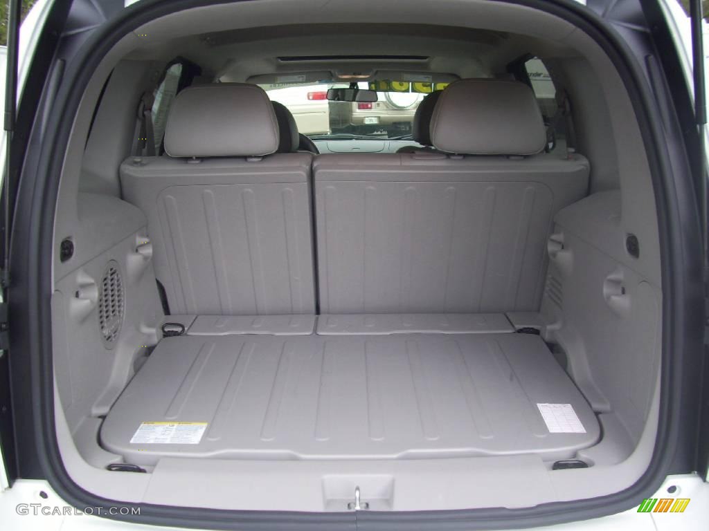 2009 HHR LT - Summit White / Gray photo #10