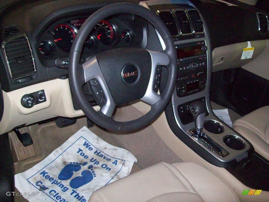2010 Acadia SLT - Summit White / Cashmere photo #6