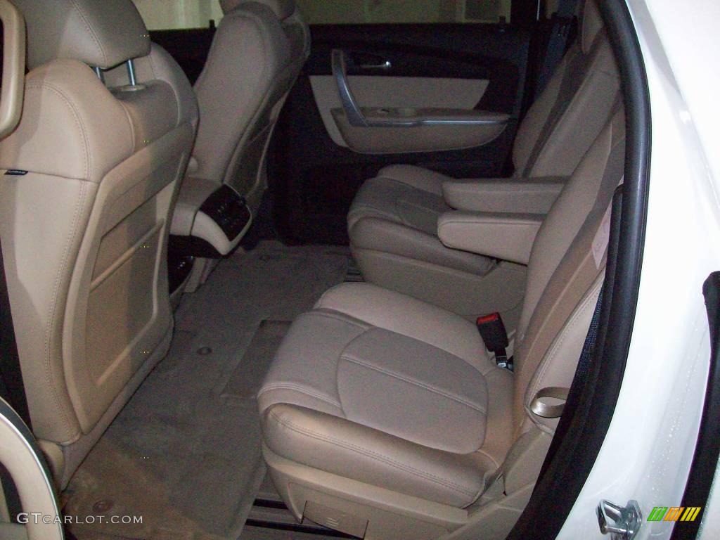 2010 Acadia SLT - Summit White / Cashmere photo #7