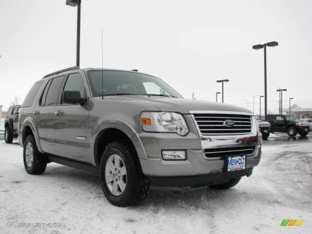 2008 Explorer XLT 4x4 - Vapor Silver Metallic / Black/Stone photo #3