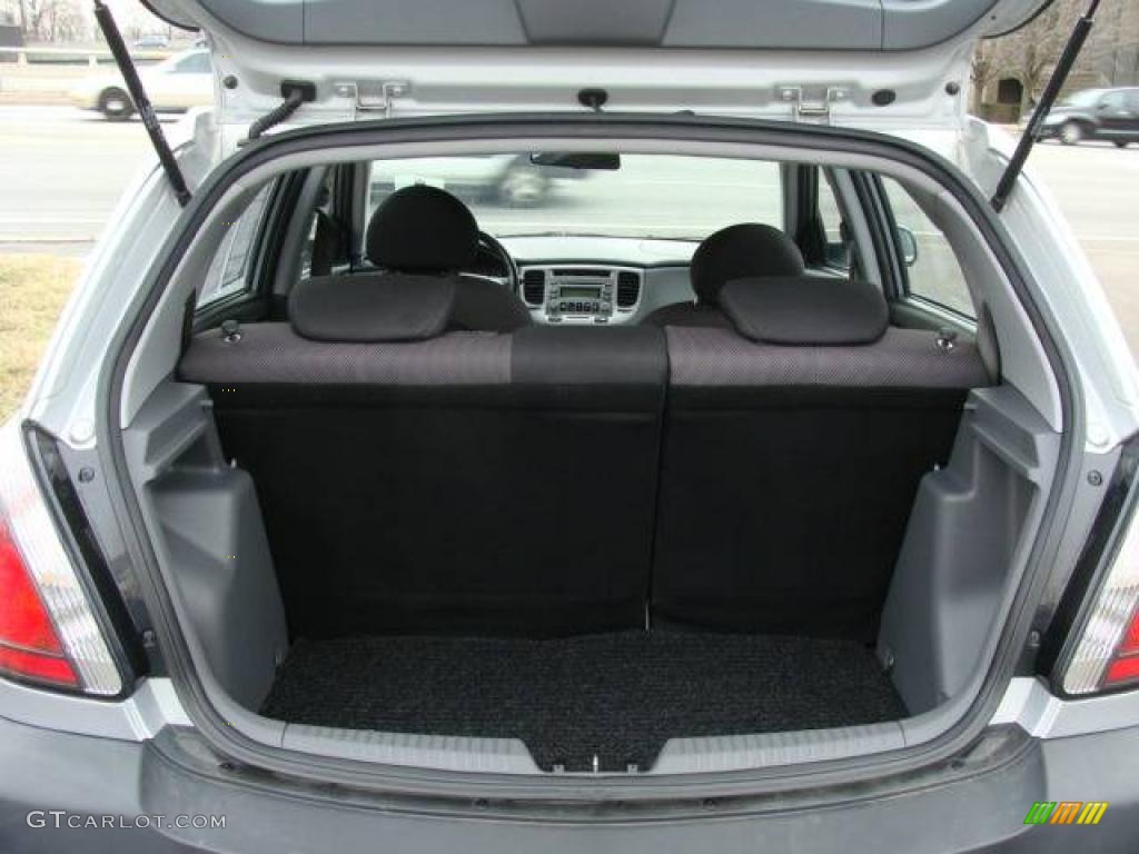 2006 Rio Rio5 SX Hatchback - Silver / Gray photo #13