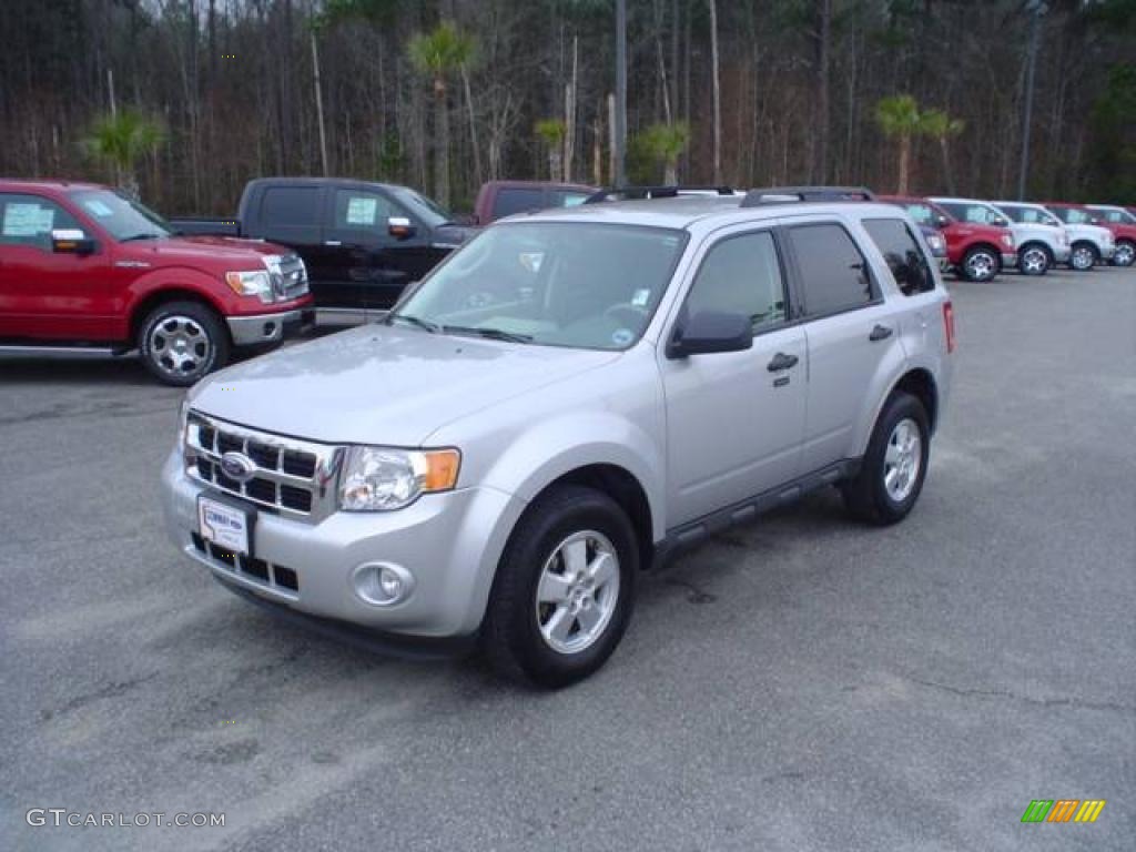 2009 Escape XLT V6 - Brilliant Silver Metallic / Stone photo #1