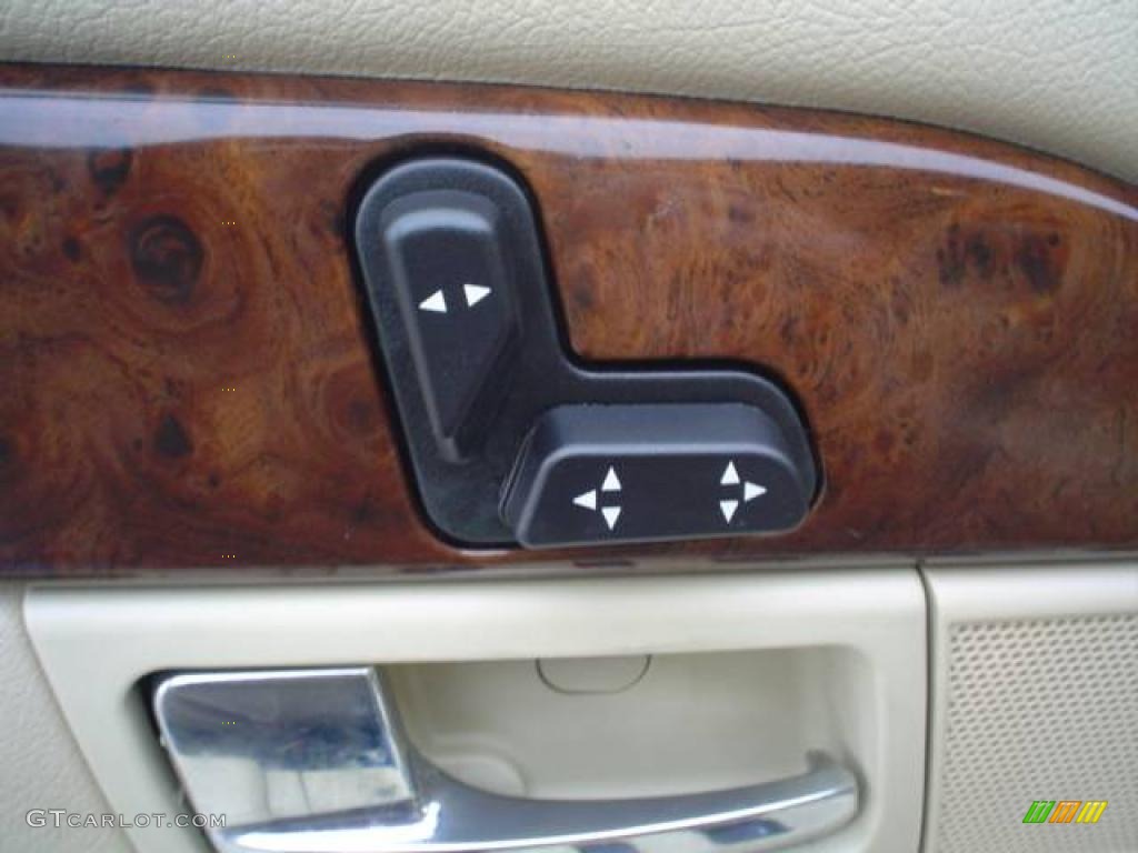 2009 Grand Marquis LS - Norsea Blue Metallic / Light Camel photo #22