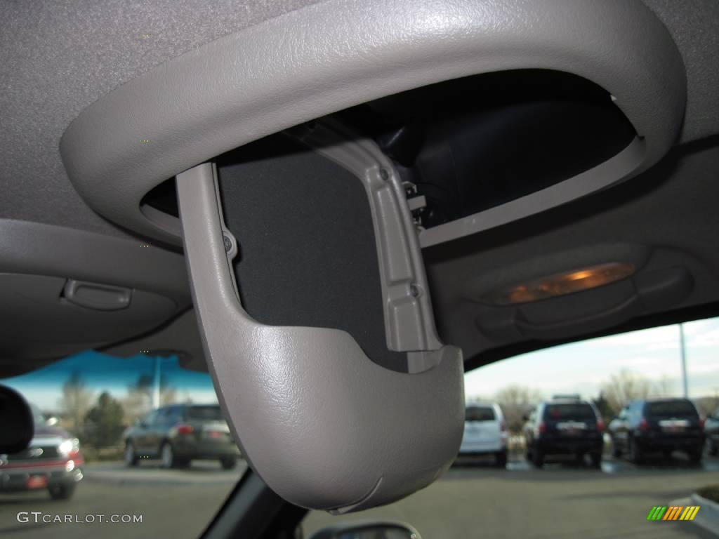 2002 Envoy SLT 4x4 - Indigo Blue Metallic / Medium Pewter photo #26