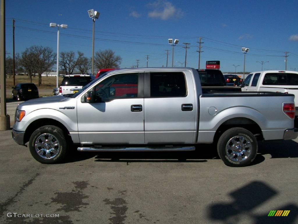 2010 F150 XLT SuperCrew - Ingot Silver Metallic / Tan photo #2